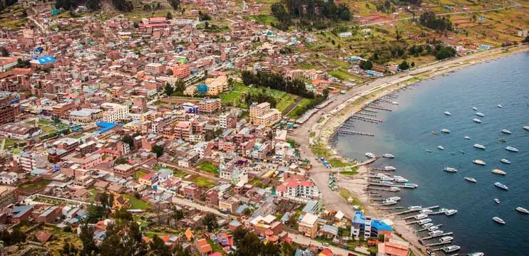 paises que comparten el lago titicaca
